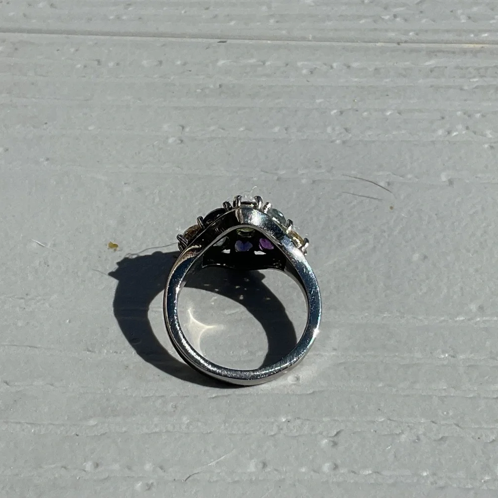 Fashion ring multicolored crystal stones silvertone setting size 8
